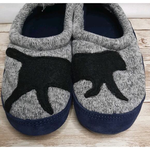 L.L. Bean Children’s Sweater Fleece Slippers with Dog Motif Size 10-11 NWT - Picture 2 of 9